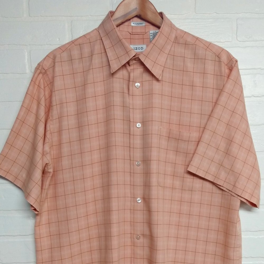 IZOD men's coral salmon color casual tropical short sleeve button shirt. Size L